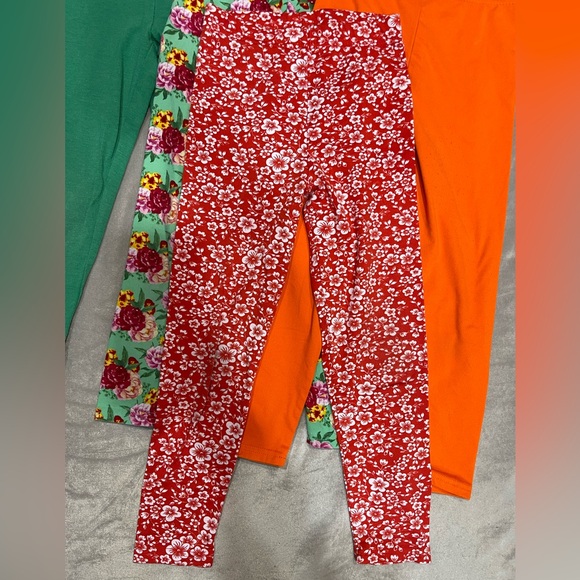 STATE Kids Leggings Set in Green, Floral Red, and Orange - Picture 2 of 9